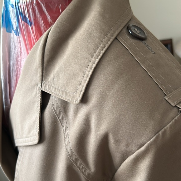 Trench Coat Great condition - Picture 3 of 6